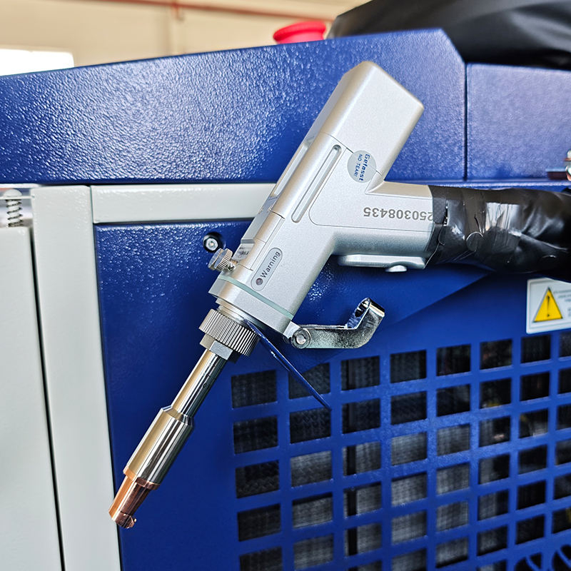 Máquina de Soldadura Láser de  - Industrial Laser Repair reseña y precio